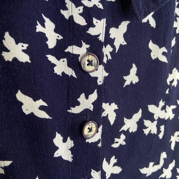 Maeve for Anthropologie Austin Navy and White Bird Print Blouse, size 2 - Picture 6 of 9